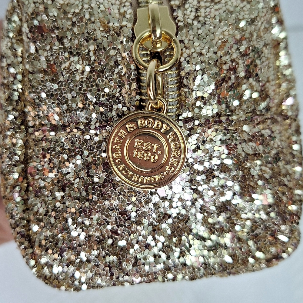 Beautiful Bath & Body Works Gold Glitters Shimmering Zip Pouch a Touch of Pink - Picture 10 of 15